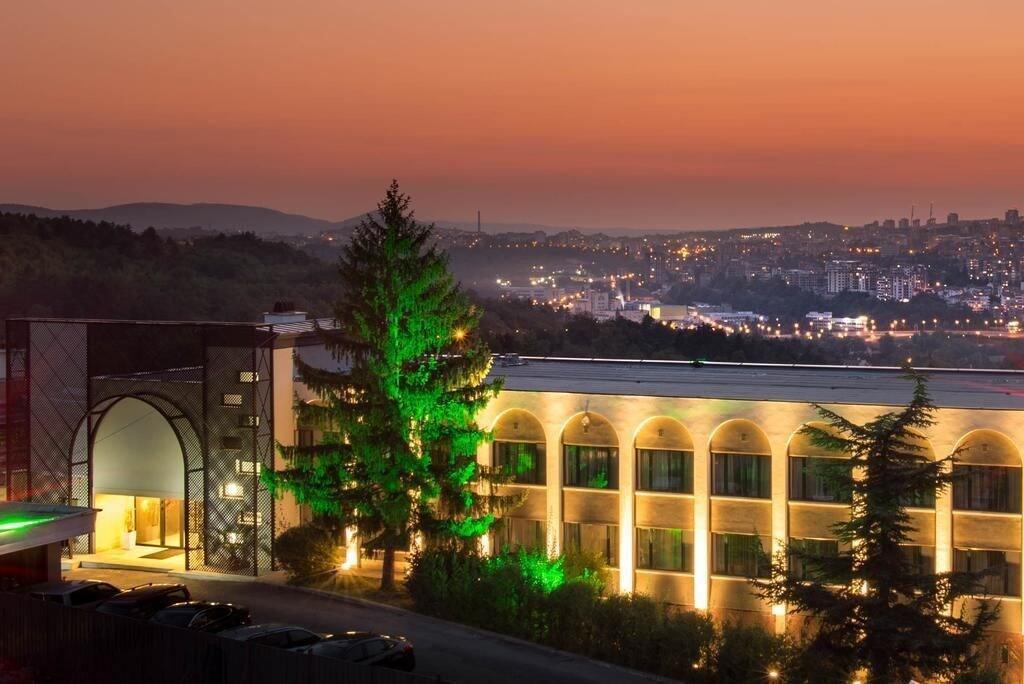 Park Hotel Raya Garden - Free Parking Veliko Tarnovo Exteriér fotografie