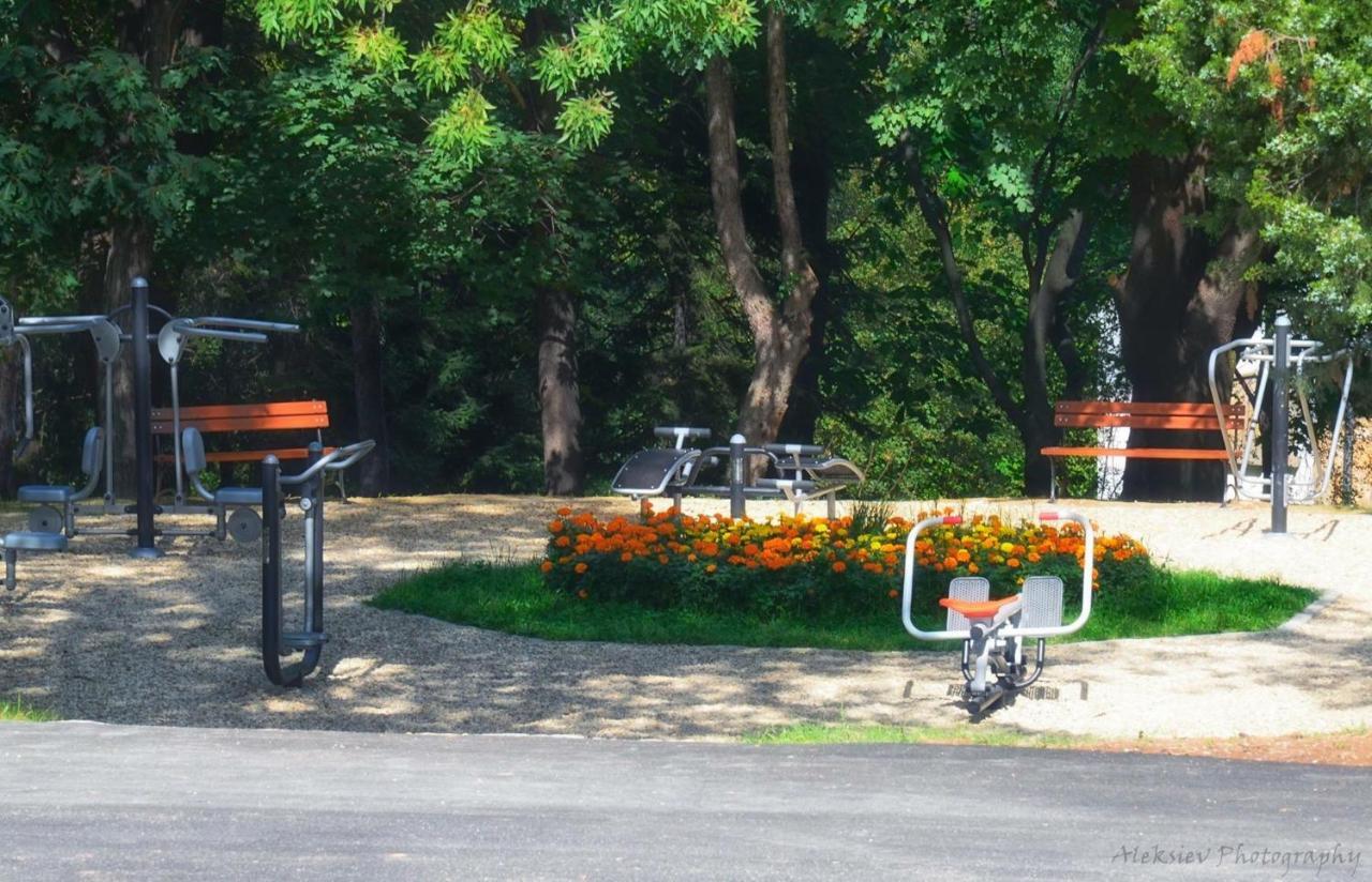 Park Hotel Raya Garden - Free Parking Veliko Tarnovo Exteriér fotografie